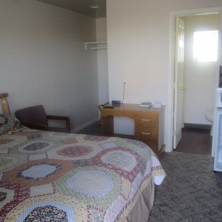 Montana Inn Near Little Big Horn Battlefield-Pompey Piller-Colstrip Forsyth Ngoại thất bức ảnh